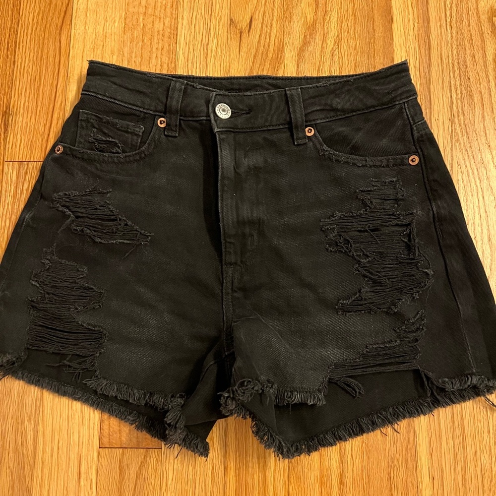 Black American eagle high rise shorts